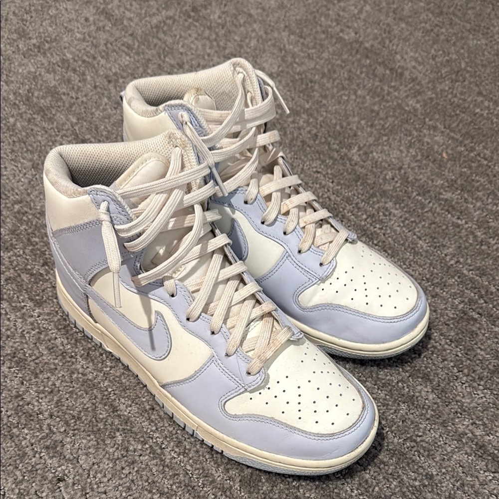 Nike High-Top Dunk in White and Light Blue (Football Grey)